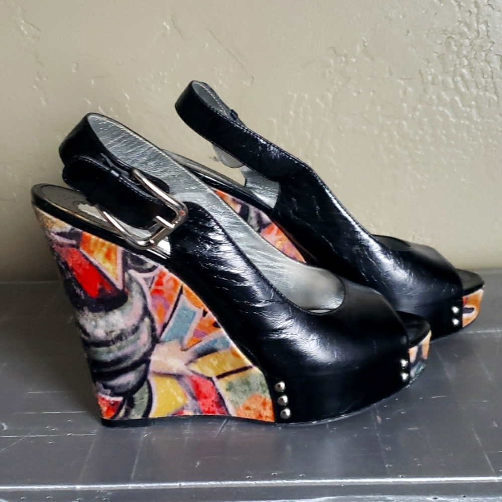 Zinc leather black Graffiti heels 8.5